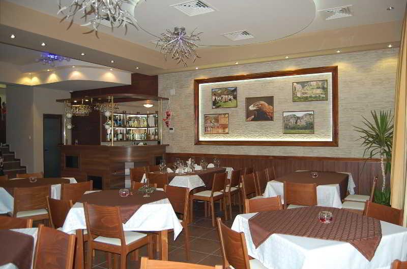 Rusenski Lom Hotel Koshov Экстерьер фото